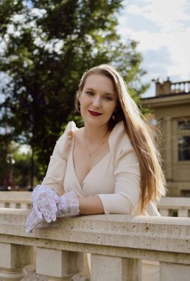 Сипало Юлія