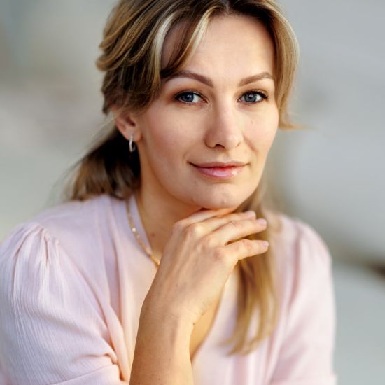 Биюн Александра
